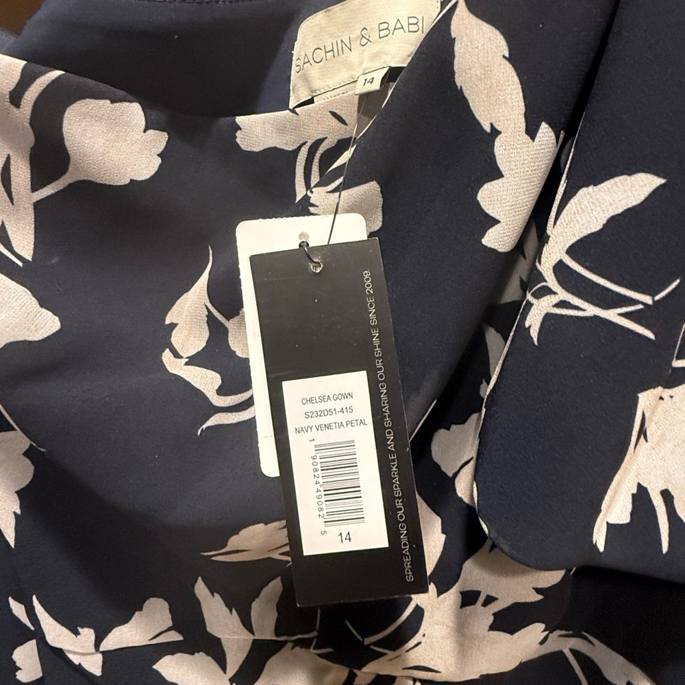 Sachin + Babi Chelsea Gown Navy Venetian Petal - Picture 7 of 8